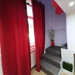 Bed & Breakfast Red House 4*