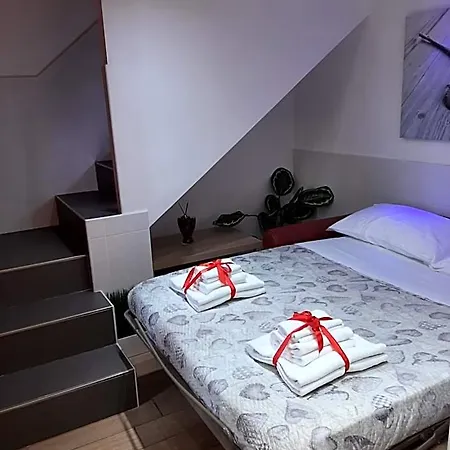 Red House 4* נאפולי