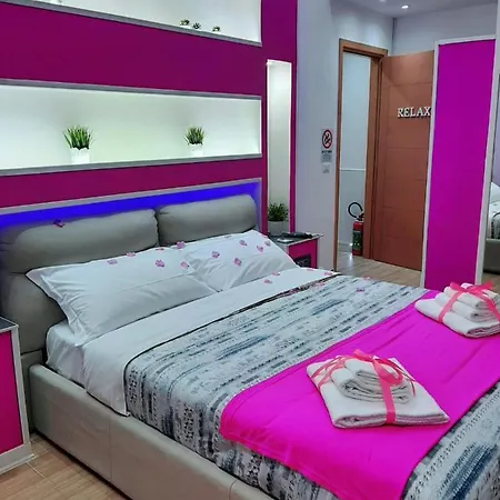 Red House 4*