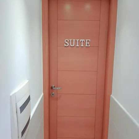 Red House Bed and breakfast